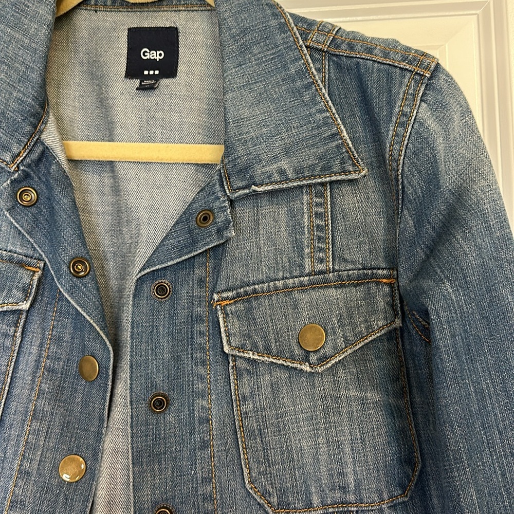 Gap denim medium wash jacket - Picture 4 of 5